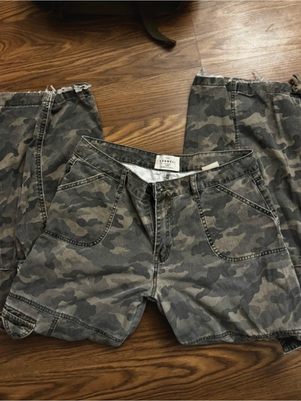 YoungLA Low Rise Wide Leg Camo Pants